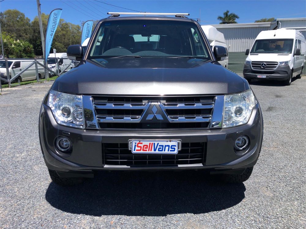 2013 MITSUBISHI PAJERO VR-X LWB (4X4) image 2