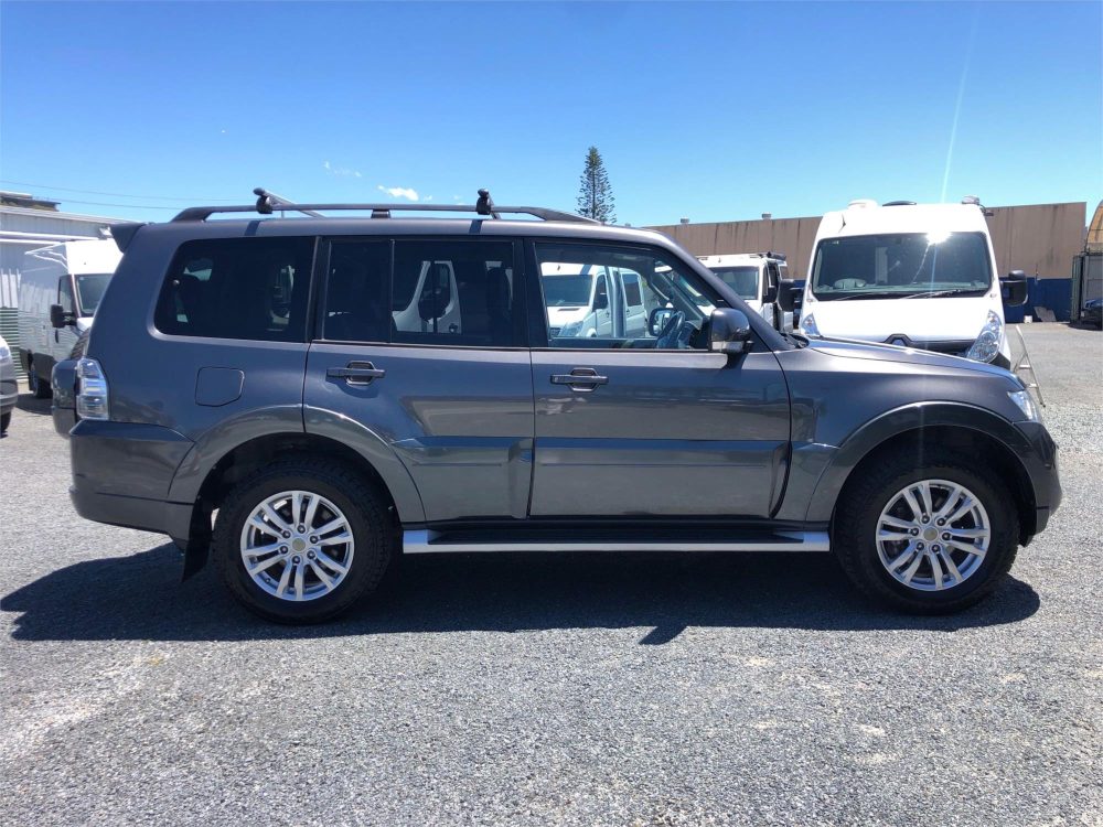 2013 MITSUBISHI PAJERO VR-X LWB (4X4) image 13