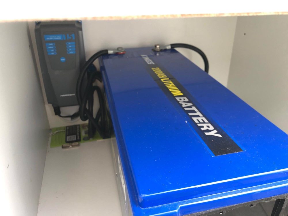 2022 VOLKSWAGEN CRAFTER 35 TDi340 LWB HIGH ROOF image 14