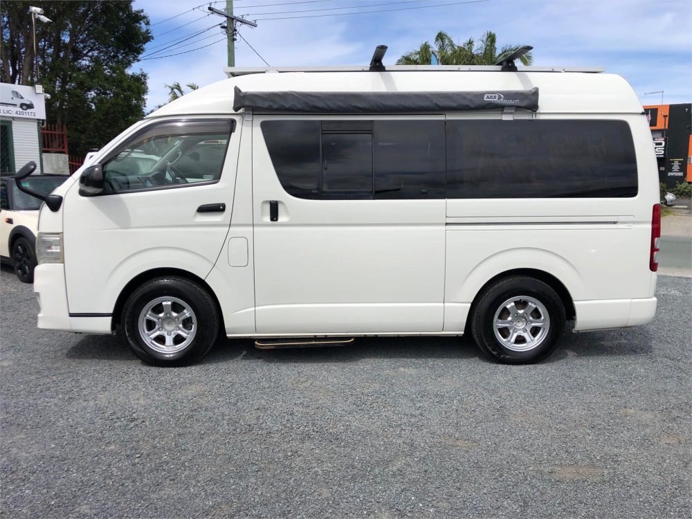 2010 TOYOTA HIACE LWB HIGH ROOF CAMPERVAN image 4