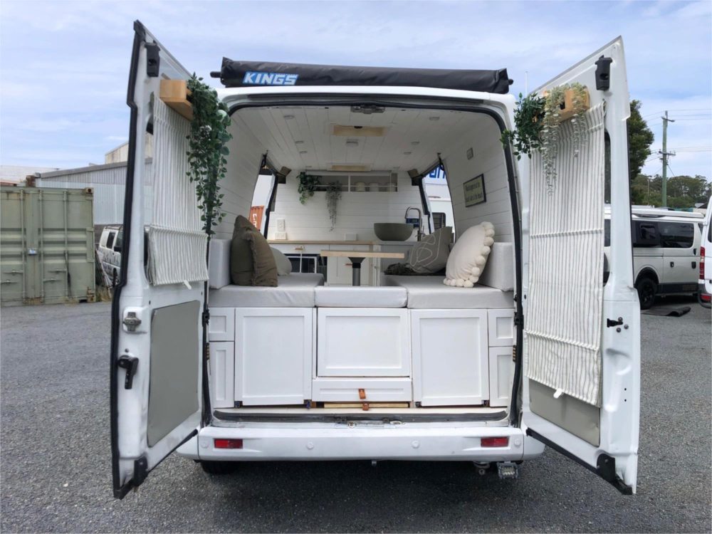 2015 LDV V80 LWB MID TURBO DIESEL CAMPERVAN image 8