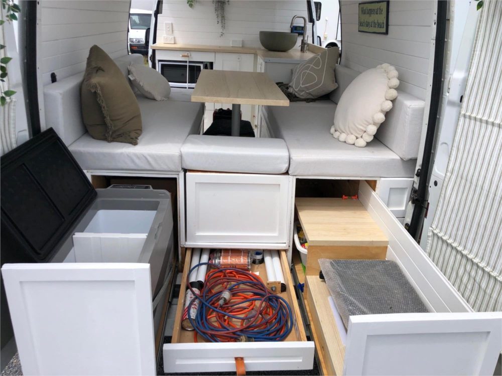 2015 LDV V80 LWB MID TURBO DIESEL CAMPERVAN image 9