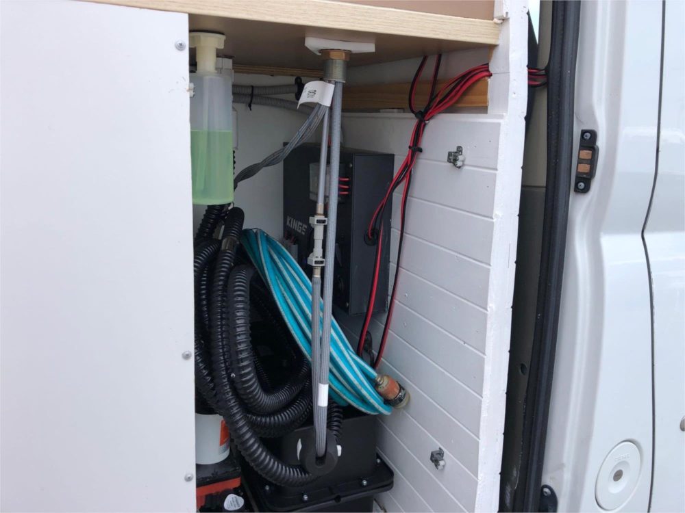 2015 LDV V80 LWB MID TURBO DIESEL CAMPERVAN image 13