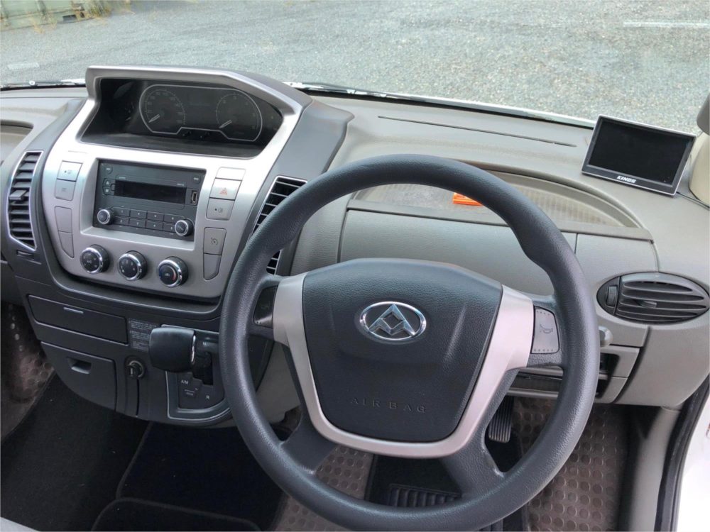 2015 LDV V80 LWB MID TURBO DIESEL CAMPERVAN image 19