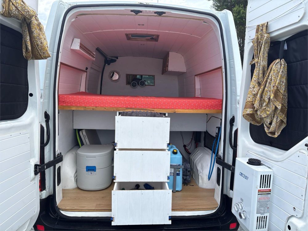 2015 RENAULT MASTER SWB image 8