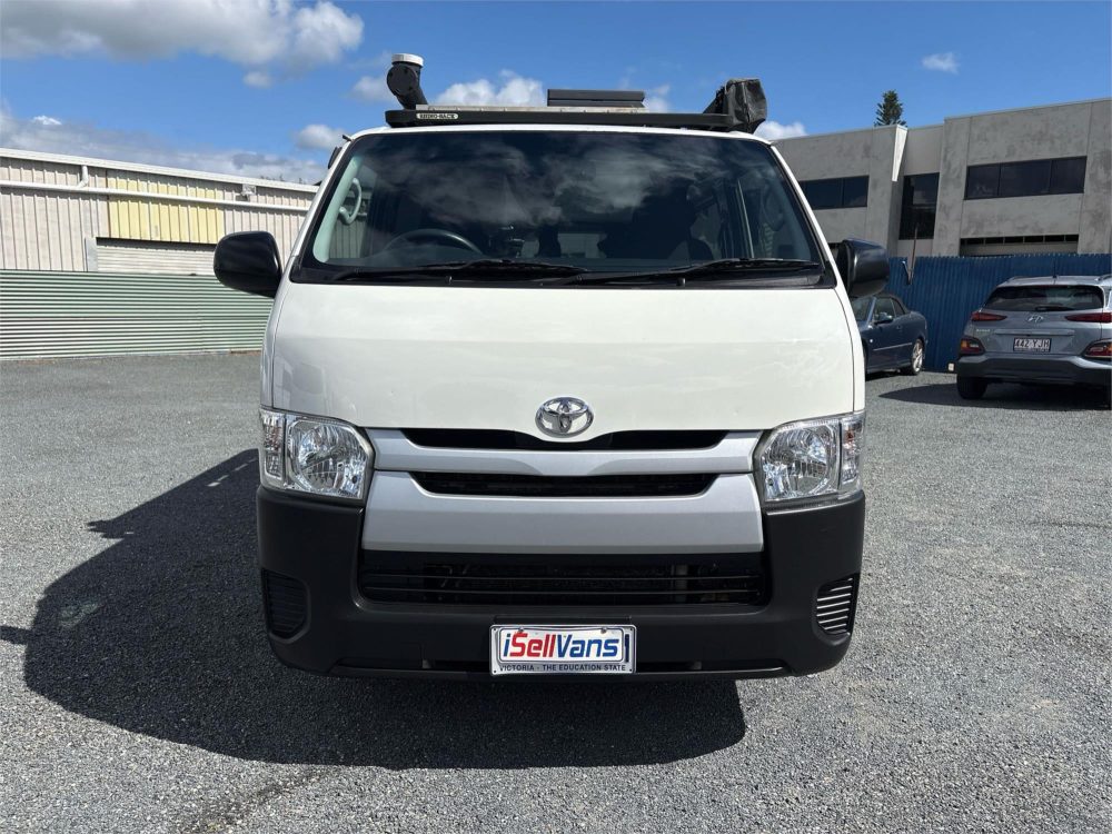 2016 TOYOTA HIACE LWB Campervan image 4