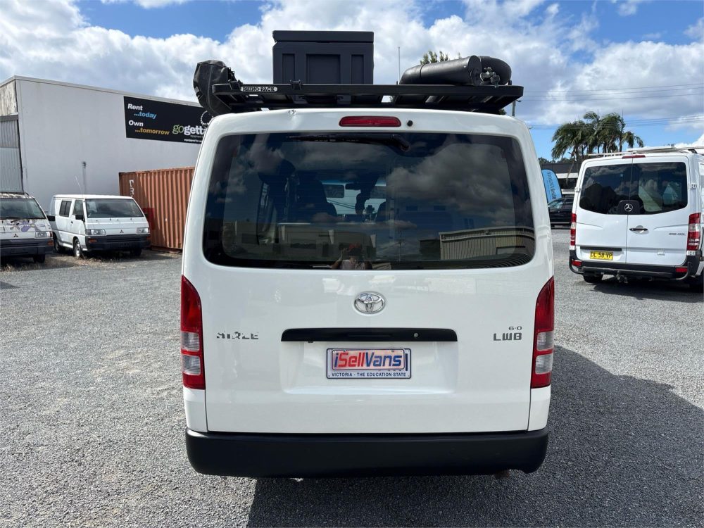 2016 TOYOTA HIACE LWB Campervan image 11