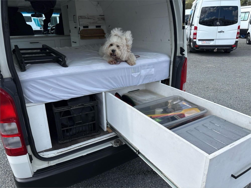 2016 TOYOTA HIACE LWB Campervan image 14