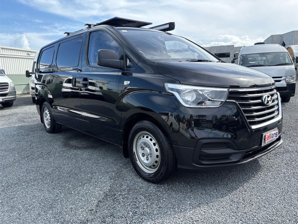 2019 HYUNDAI iLOAD Camper image 3