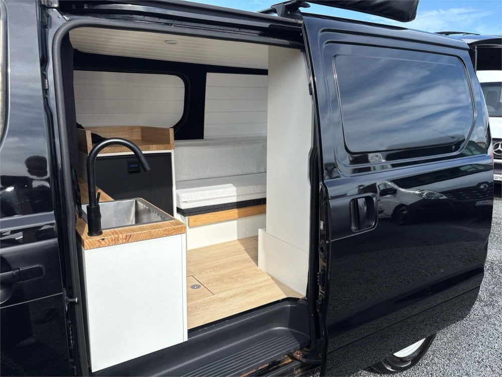 2019 HYUNDAI iLOAD Camper image 4