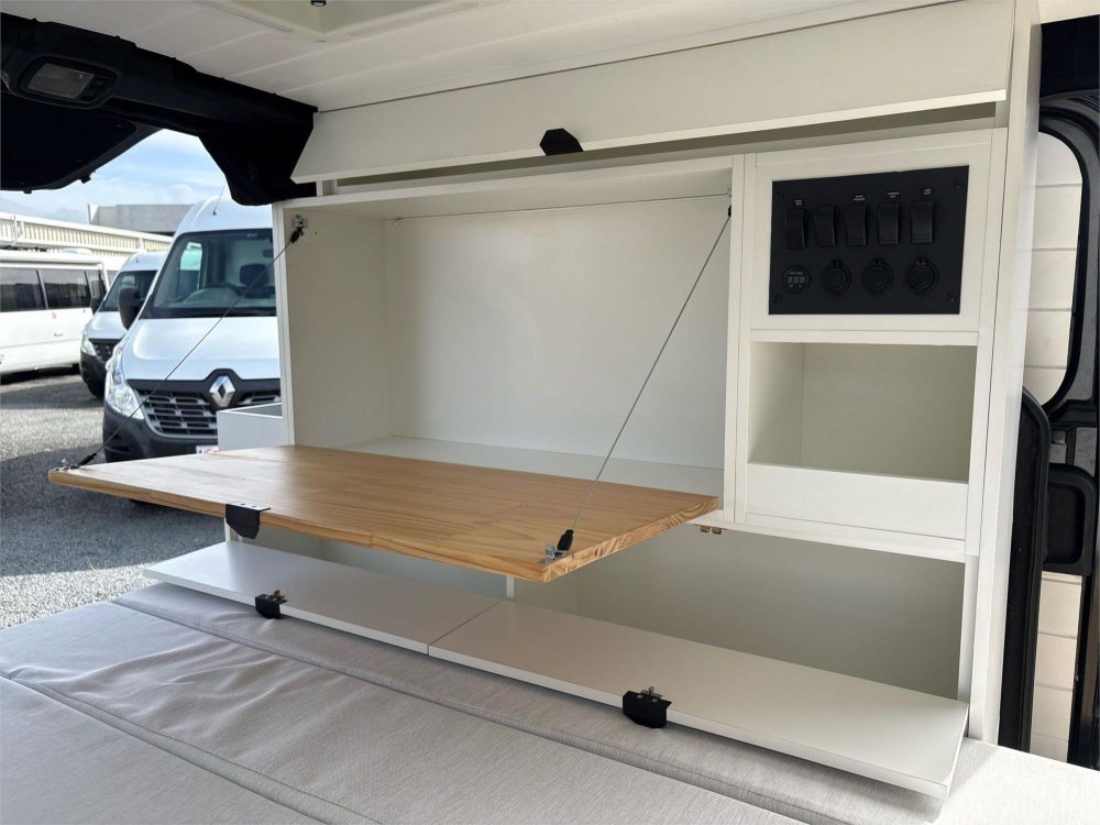 2019 HYUNDAI iLOAD Camper image 12