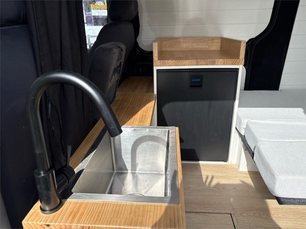 2019 HYUNDAI iLOAD Camper image 13