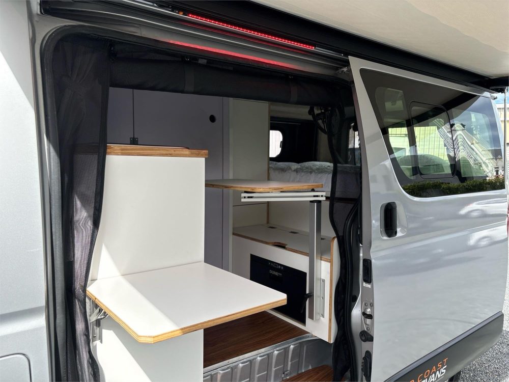 2019 TOYOTA HIACE LWB POP-TOP CAMPER - Image 5