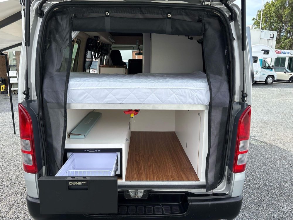 2019 TOYOTA HIACE LWB POP-TOP CAMPER - Image 8