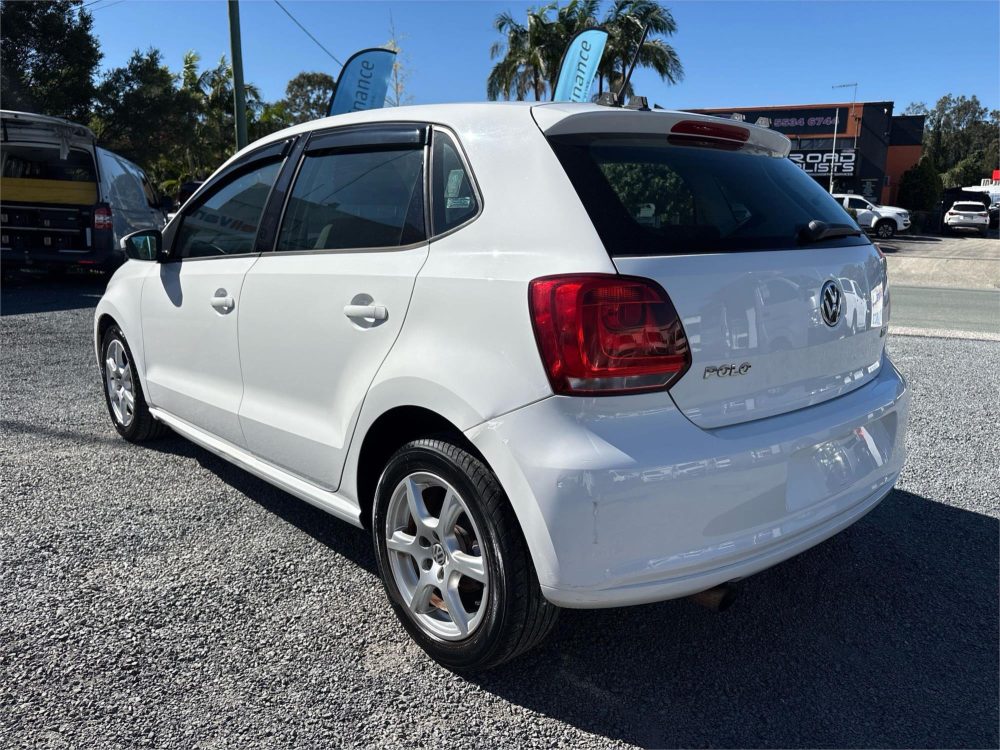 2011 VOLKSWAGEN POLO TDI COMFORTINE image 5