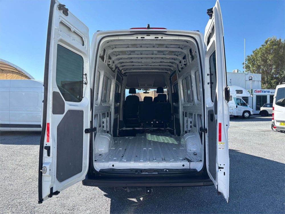 2022 VOLKSWAGEN CRAFTER TDi410 LWB 4MOTION image 8