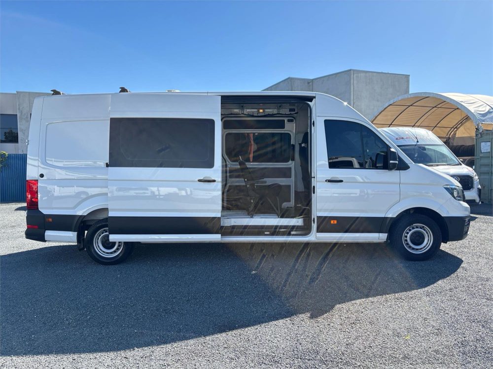 2022 VOLKSWAGEN CRAFTER TDi410 LWB 4MOTION image 12