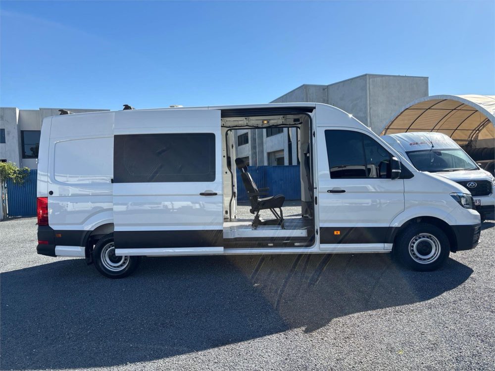 2022 VOLKSWAGEN CRAFTER TDi410 LWB 4MOTION image 13