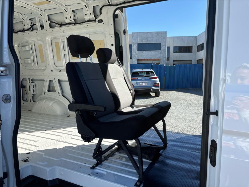 2022 VOLKSWAGEN CRAFTER TDi410 LWB 4MOTION image 14