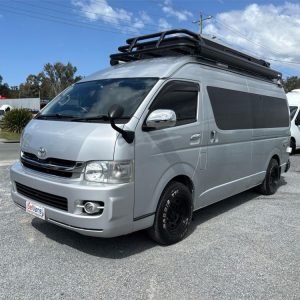 2008 TOYOTA HIACE 4WD SLWB HIGH ROOF WITH EXTENSION POD CAMPERVAN